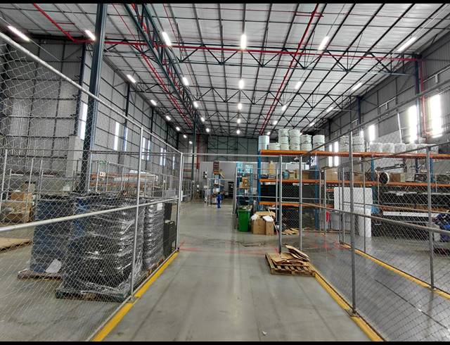 2,016M² WAREHOUSE TO LET IN POMONA